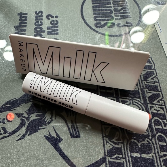 Milk Makeup Kush Fiber Brow Gel (CYPHER) - Picture 5 of 5